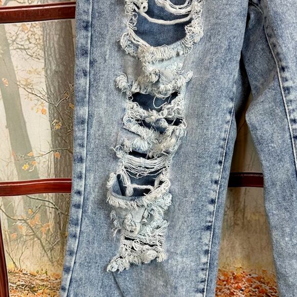 Almost Famous High Rise Distressed 90s Wide Leg Jeans 13 Jr / 14 Womens - Picture 5 of 13